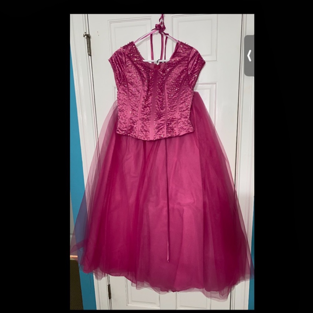 PRETTY TWO PIECE PROM DRESS!